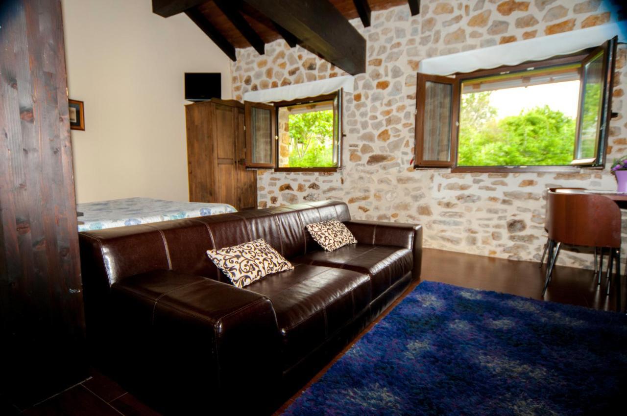 Apartamentos Rurales Larrago Бустурия Экстерьер фото