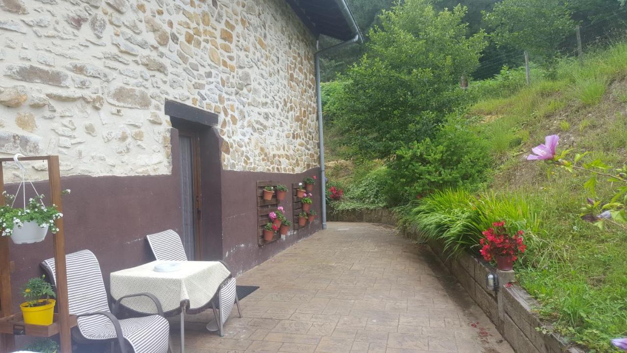 Apartamentos Rurales Larrago Бустурия Экстерьер фото