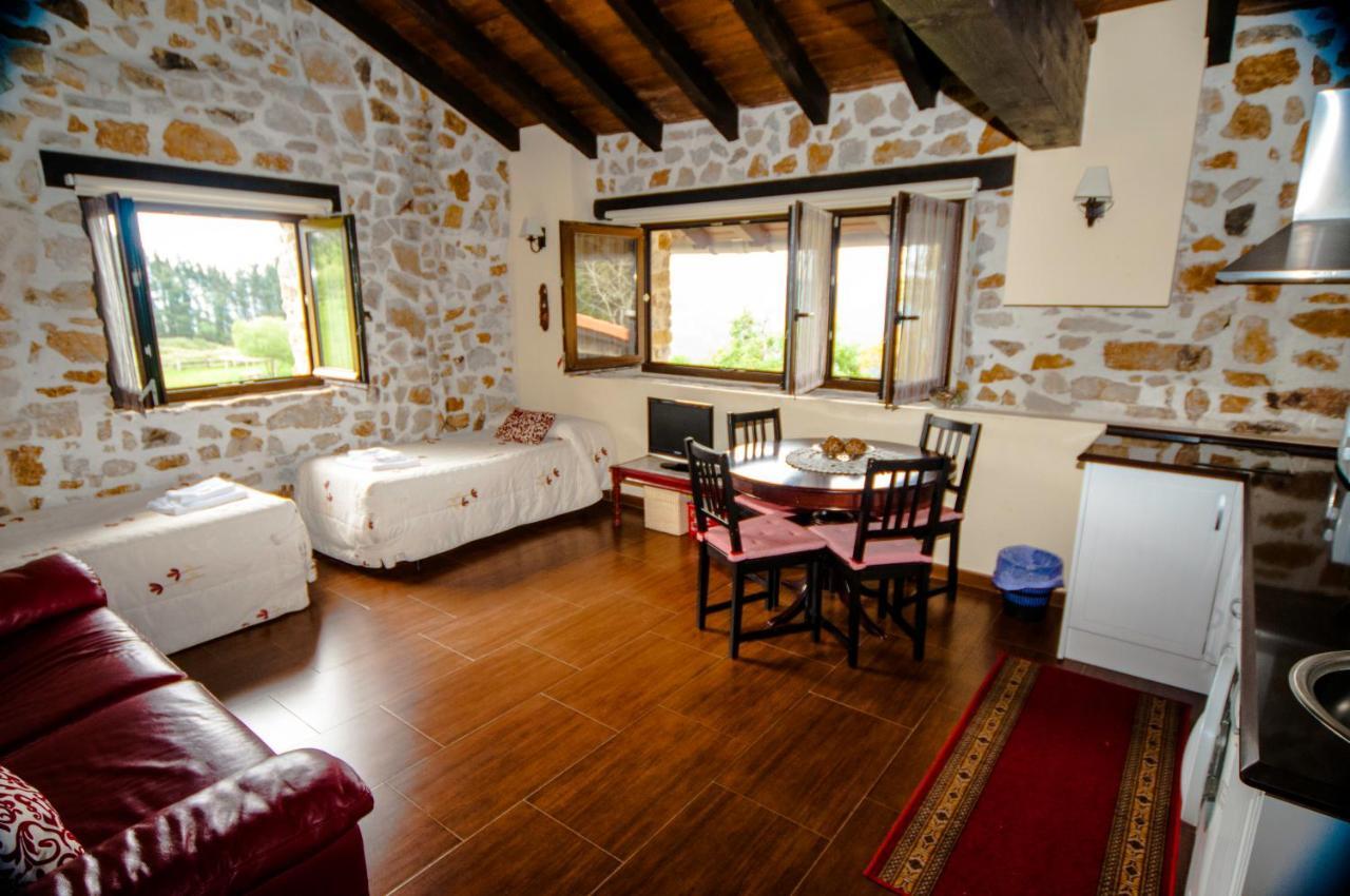 Apartamentos Rurales Larrago Бустурия Экстерьер фото
